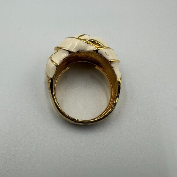 Vintage Kenneth Jay Lane Jewelry Set Gold Tone Cream Ring Clip-On Earrings - Picture 15 of 16